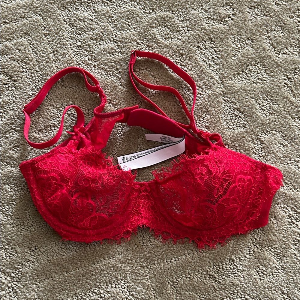 NWOT VS Dream Angels push-up without padding